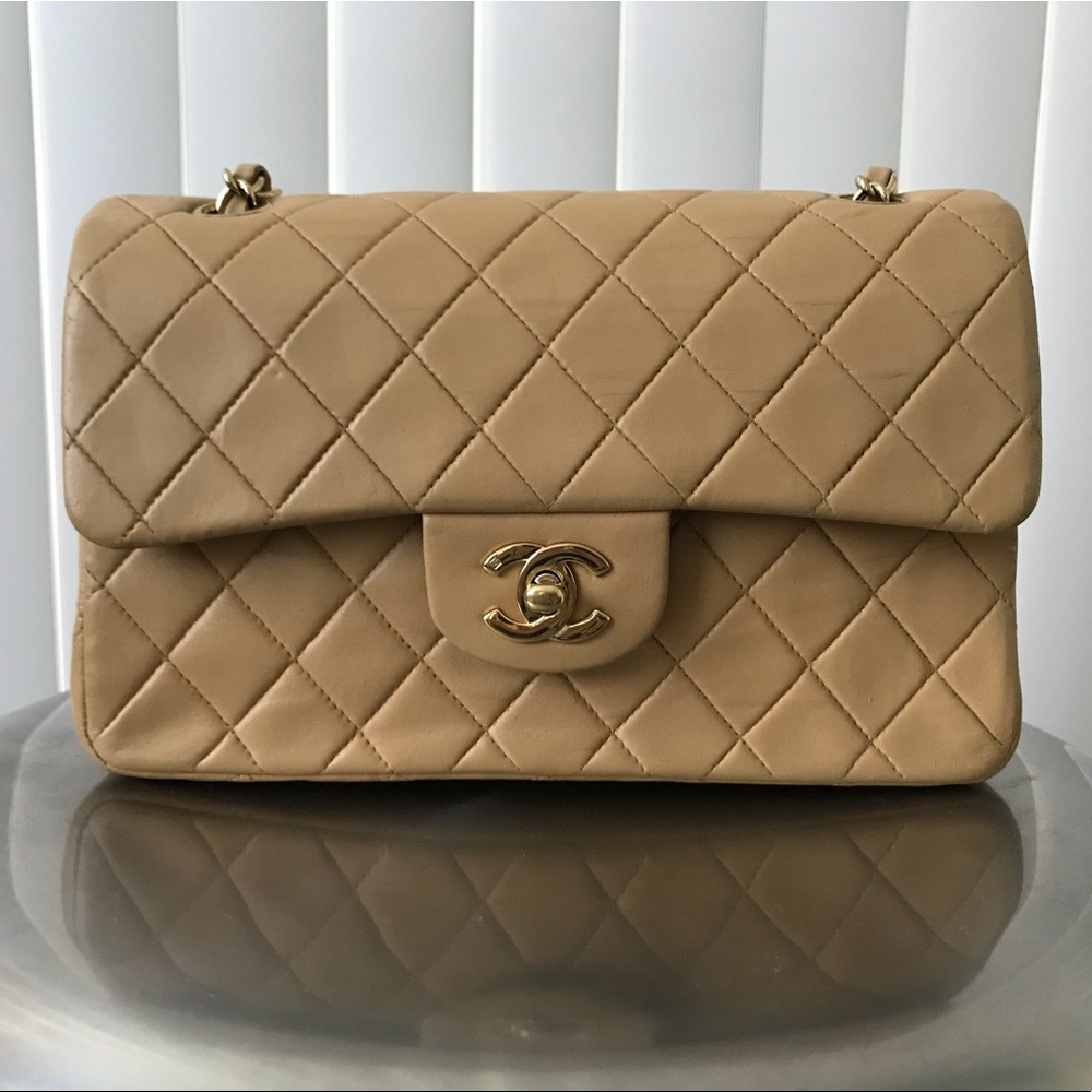 ❗️SOLD❗️CHANEL Classic Flap Beige Lambskin